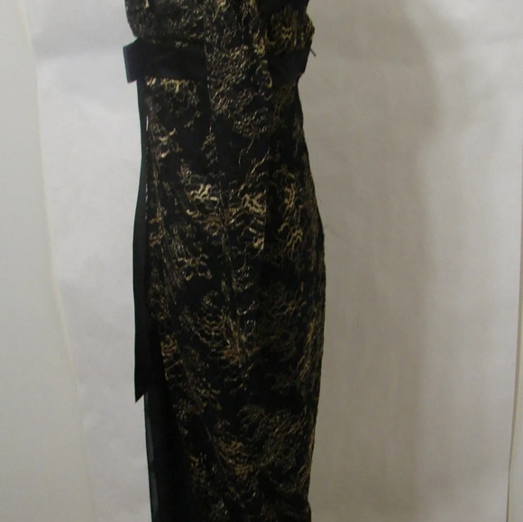 Isabelle Allard Black lace gown gold floral  trim - Picture 11 of 12